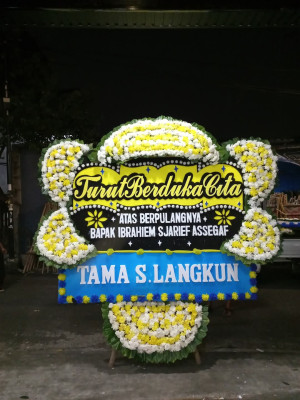 Papan Bunga Duka di Rampoang